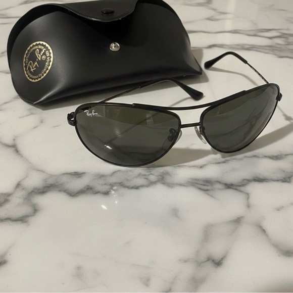 Ray-Ban Matte Black Aviator Sunglasses - Picture 2 of 4